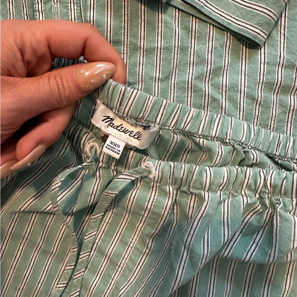 Madewell Set - Button Down & Shorts - Size XS Top/Size XXS Bottom - Picture 4 of 4